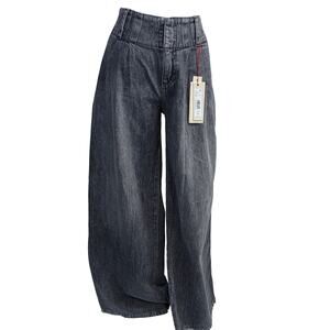 Alice + Olivia Wide leg jeans, size medium, waist 29"